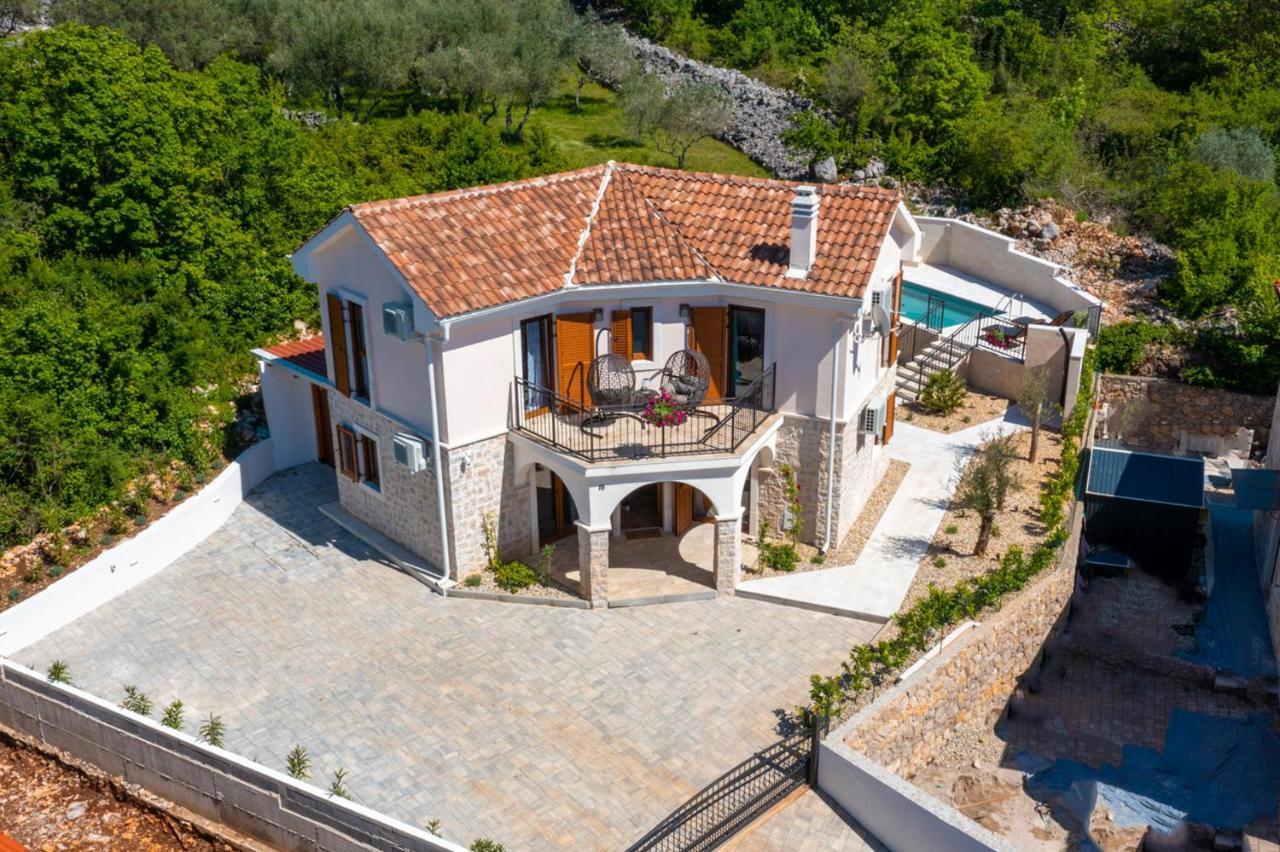 Villa Oasa Malinska Exterior photo